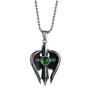 Vintage Edelstahl-Halskette mit Engelsflügeln, Kreuz und grünem Evil Eye Anhänger