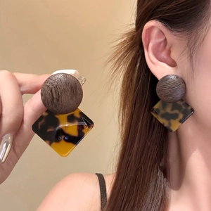 Boucles D'oreilles Pendantes Géométriques En Bois Rond Et Acétate Imprimé Léopard Rhombe Avec Tige En Argent 925 Vintage
