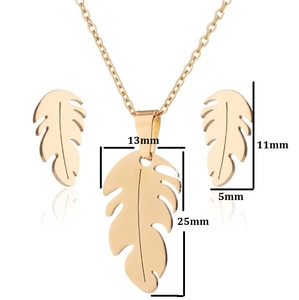Detailed view of 18K gold heart leaf necklace and earrings set with size measurements
