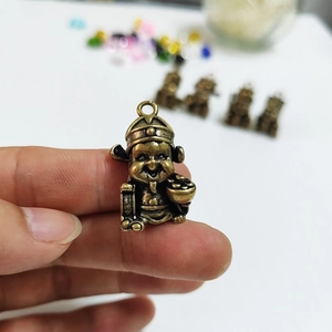 Figurine traditionnelle en laiton du Dieu de la Richesse pour décor et porte-clés