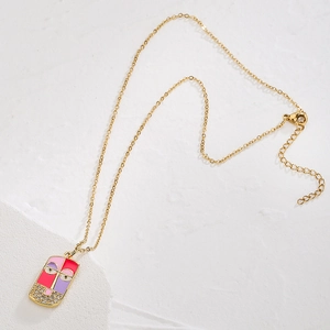 Collana artistica placcata oro con smalto colorato e pendente in zircone
