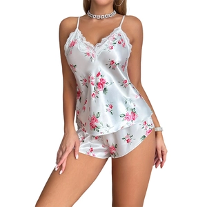 Ensemble pyjama deux pièces en satin pour femme avec caraco floral et dentelle