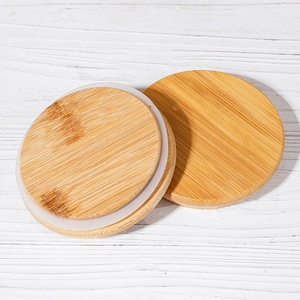 Borosilicate glass storage jar with airtight bamboo lid and silicone sealing ring