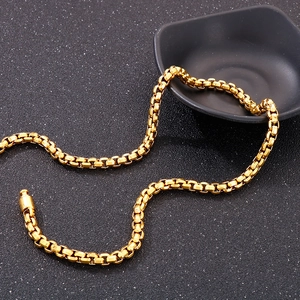 Polished gold stainless steel box chain necklace for men in industrial hip hop style