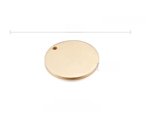 Detailed specs of 30mm 18K gold-plated stainless steel round pendant for DIY jewelry