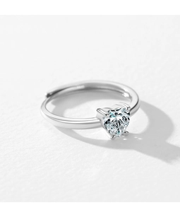 Detailed view of an adjustable S925 silver ring featuring a heart-shaped zircon stone