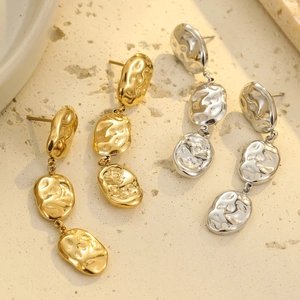 Chic geometric hammered texture drop earrings in gold and silver irregular shapes