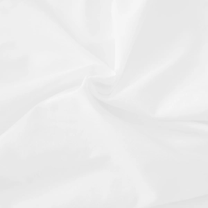 Gros plan macro sur la texture du tissu blanc doux montrant les détails du tissage fin