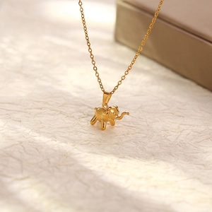 Collier Pendentif Éléphant Acier Inoxydable Plaqué Or 18K Bijoux Animaux Pour Femmes Mode Rétro