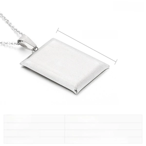 Detail showing 40x27mm sandblasted stainless steel square pendant with size annotations