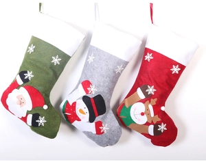 Lot de 3 chaussettes de Noël en feutre avec motifs 3D de Père Noël, Bonhomme de neige et Renne