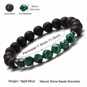 Bracciale artigianale in pietra lavica e malachite da 8mm con cordino regolabile e dettagli