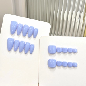 Lilac purple almond press-on nails set for fingers and square nails for toes