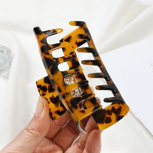 10cm tortoiseshell acetate hair claw clip with hollow rectangle design and amber pattern