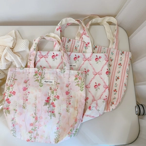 Détails de sacs en coton à motifs floraux roses avec étiquettes simple wish cousues