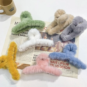 Faux Fur Hair Claw Clip Large Plush Acrylic Simple Sweet Korean Style Winter Autumn Hair Accessories For Women