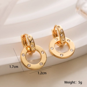Detailed view of 18K gold plated hoop earrings with zircon, size 1.7cm and 5g weight