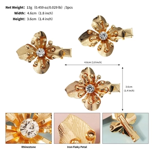 Detail view of 3pcs gold metal flower hair clips with rhinestone centers and dimensions