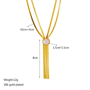 Collana a catena serpente placcata oro 18K con madreperla e nappe pendenti eleganti