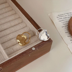 Minimalist 925 sterling silver liquid metal style heart rings in gold and silver finish
