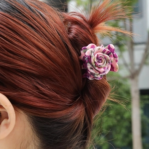 Floral acrylic hair claw clip with purple-pink gradient for elegant women hairstyles