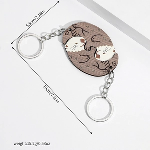 Wooden hugging hedgehogs keychain with dimensions 5.5cm for couples and friends