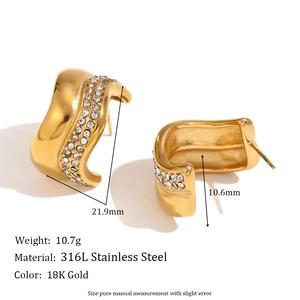 Detailed size specifications of 18K gold hollow crescent earrings with zircons