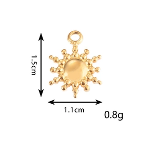 Gold stainless steel sun pendant for DIY jewelry with dimensions 1.5cm by 1.1cm