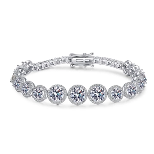 Elegant S925 sterling silver halo bracelet featuring brilliant round-cut moissanite stones