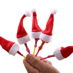 Lot de cinq mini bonnets de Noël sur tiges pour décoration de couverts et bonbons