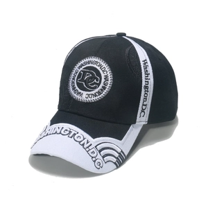 Casquette de baseball noir et blanc avec broderie Washington D.C. et style de course
