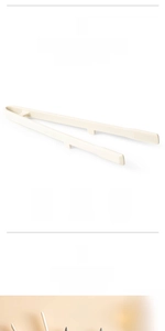 Detail of food-grade silicone kitchen tongs with anti-slip grip and heat resistance