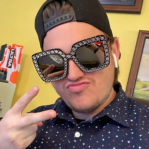 Sparkling square glitter sunglasses with full rhinestone frame for festival party