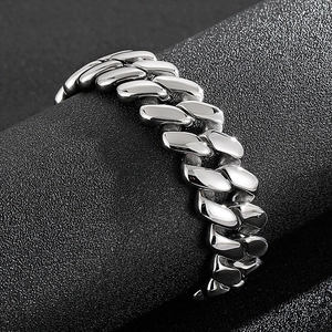Bague pour homme en acier inoxydable argenté poli avec maillons de chaîne style punk