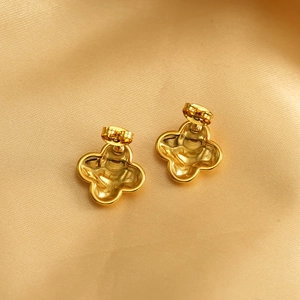 Vintage gold hammered four-leaf clover stainless steel earrings for women