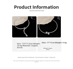 Vue détaillée de colliers chokers double rang en zircon avec placage or et argent