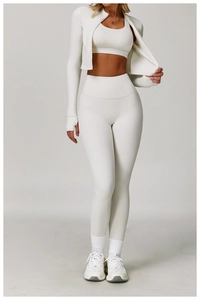 Detailed view of 3-piece yoga set with sports bra, high waist leggings and zip jacket