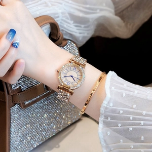 Luxurious rose gold women's watch with full crystal inlay and matching bracelet set