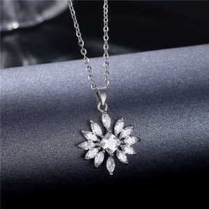 Elegant marquise flower zircon necklace with square crystal pendant in silver finish