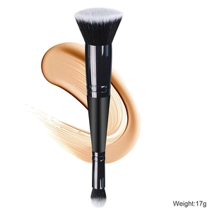 Dual-head makeup brush with flat foundation brush and blending tip, weight 17g
