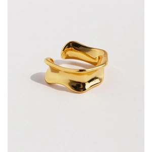 Minimalist Irregular Wave Brass Ear Clips For Women Non Pierced Concave Fold Design Gold Plated Geometric Fashion Jewelry Accessory