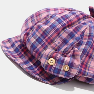 Chapeau de pêcheur en coton à carreaux roses et bleus avec boutons en bois