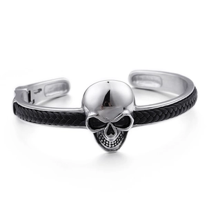 Herren Punk-Armreif aus geflochtenem Leder mit Totenkopf aus Edelstahl in Vintage-Silber