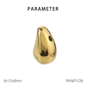 Macro detail of 12x6mm teardrop pendant with weight and dimension specifications