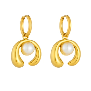 Gold plated stainless steel horseshoe earrings with elegant pearls for women
