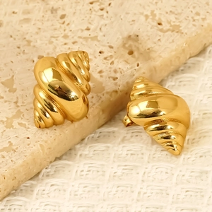 Conch Stud Earrings 18K Gold Plated 304 Stainless Steel Spiral Shell Croissant Style Waterproof Hypoallergenic For Women