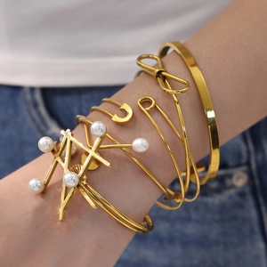 Set of 18k gold plated stainless steel bangles with imitation pearls and zircon accents