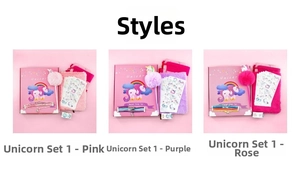 Tres sets de papelería unicornio en rosa violeta y rosa con libreta de peluche