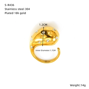 Specifiche dettagliate della misura per l'anello geometrico placcato oro con cristalli