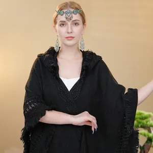 Châle tricoté ethnique noir pour femme avec franges et col en V pour voyage